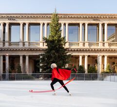 Отель Portrait Milano открыл благотворительный каток Отель Portrait Milano открыл благотворительный каток