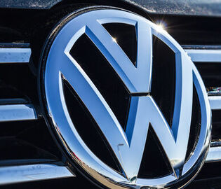 Компанию Volkswagen осудили за шуточный ребрендинг