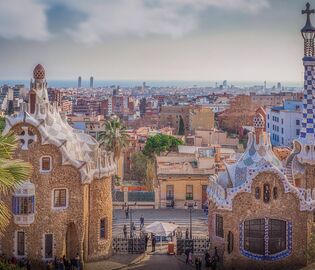 Испания возобновляет выдачу туристических виз