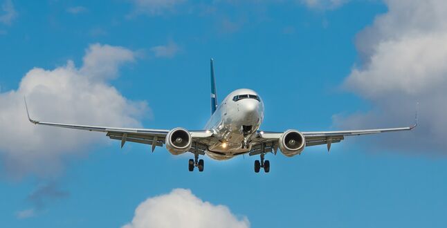 Пассажирский самолет возвращается в Шереметьево из-за нештатной ситуации