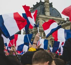 Макрон распустил Национальное собрание Франции