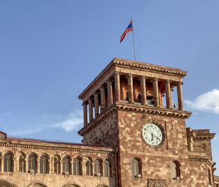 Протесты в Армении: пострадали сто человек