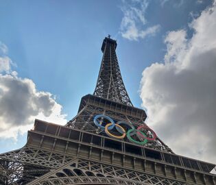 Знаменосец сборной Италии потерял кольцо на открытии Олимпиады и написал письмо жене